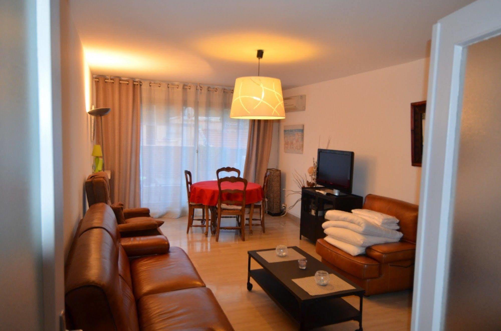 Appartement 6 Personnes Avec Terrasse Le Port Nice Exterior foto