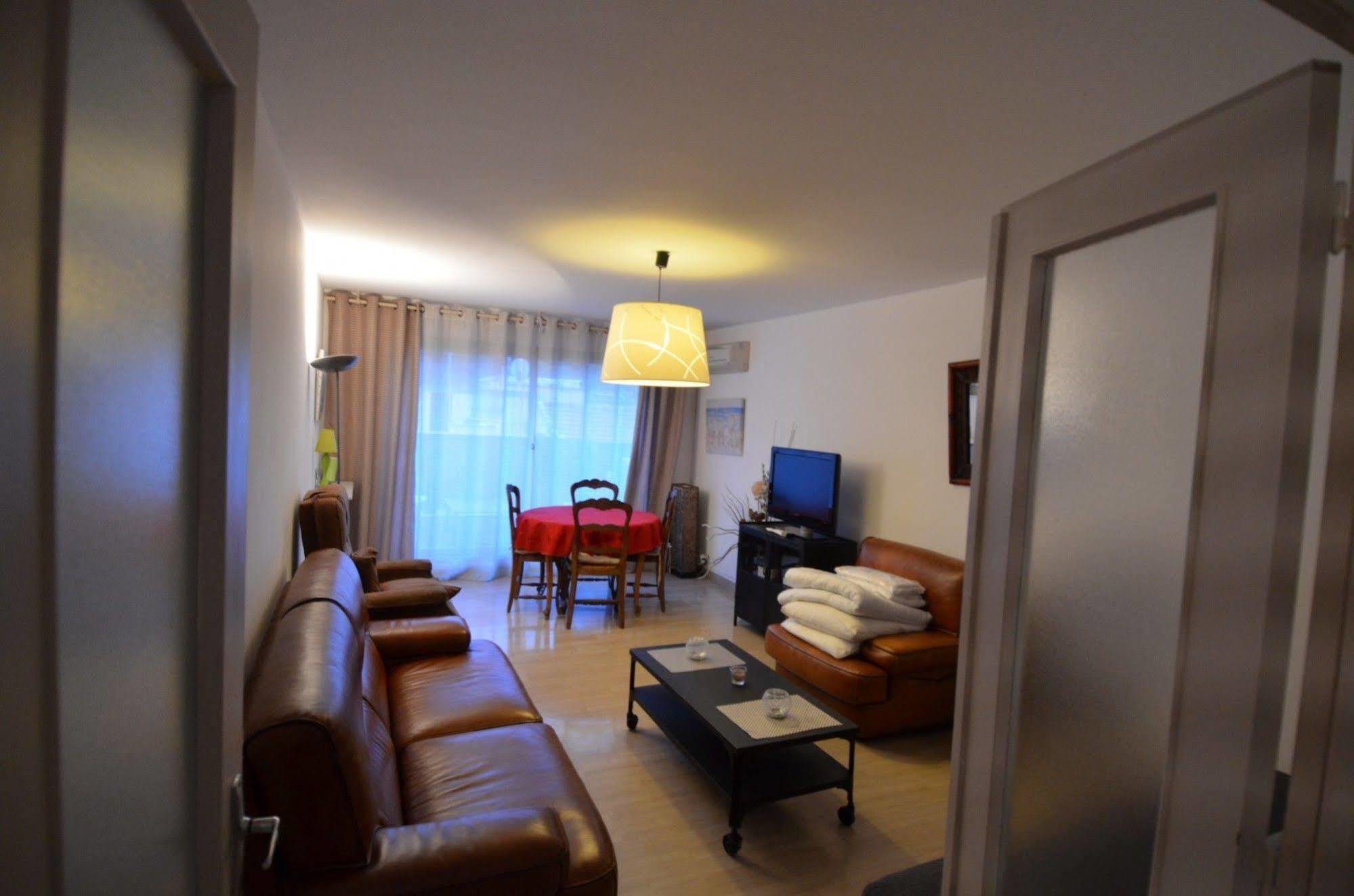 Appartement 6 Personnes Avec Terrasse Le Port Nice Exterior foto